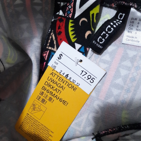 New H&M Mini Skirt - Picture 3 of 3